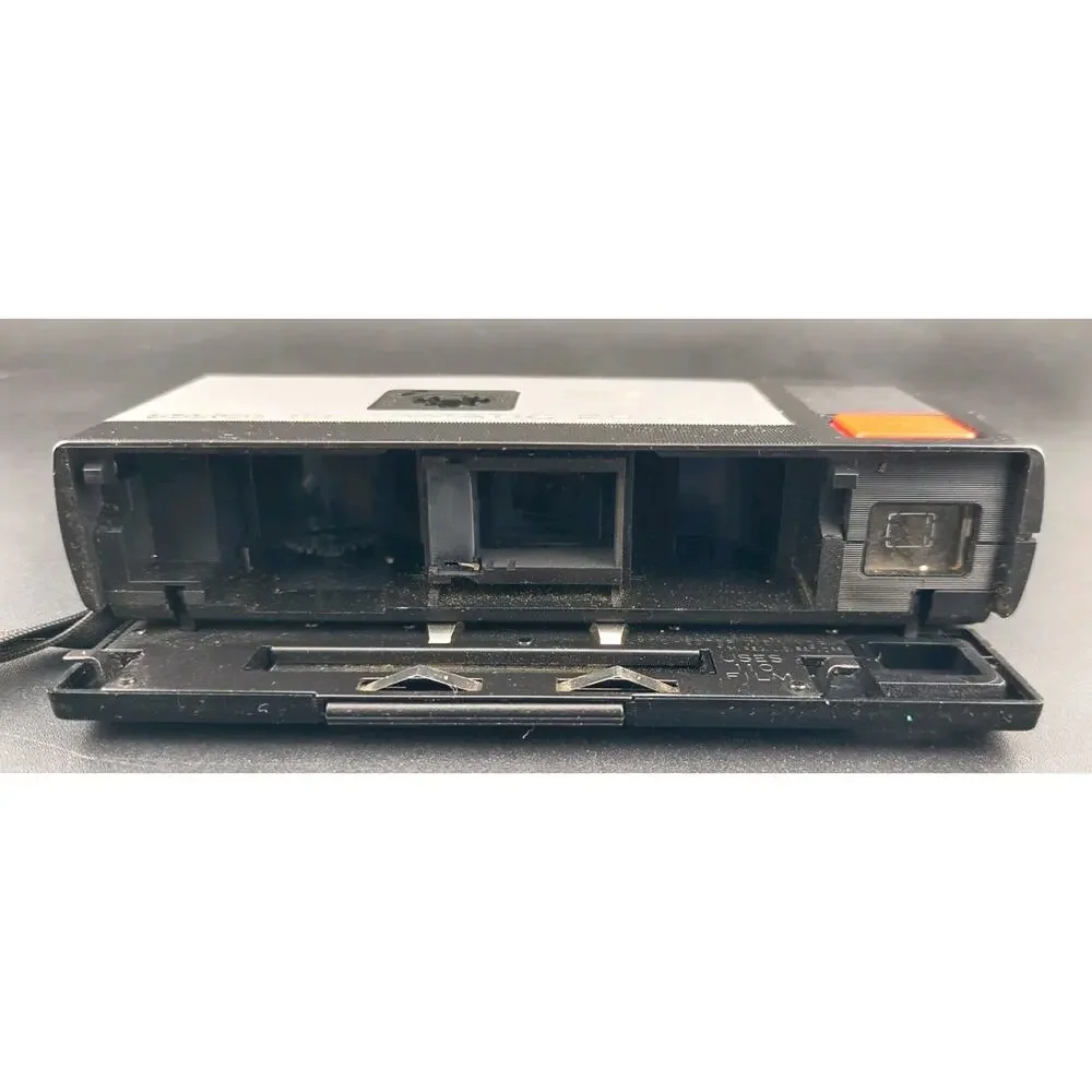 Vintage Kodak Pocket Instamatic 20 110 Camera Shutter Works